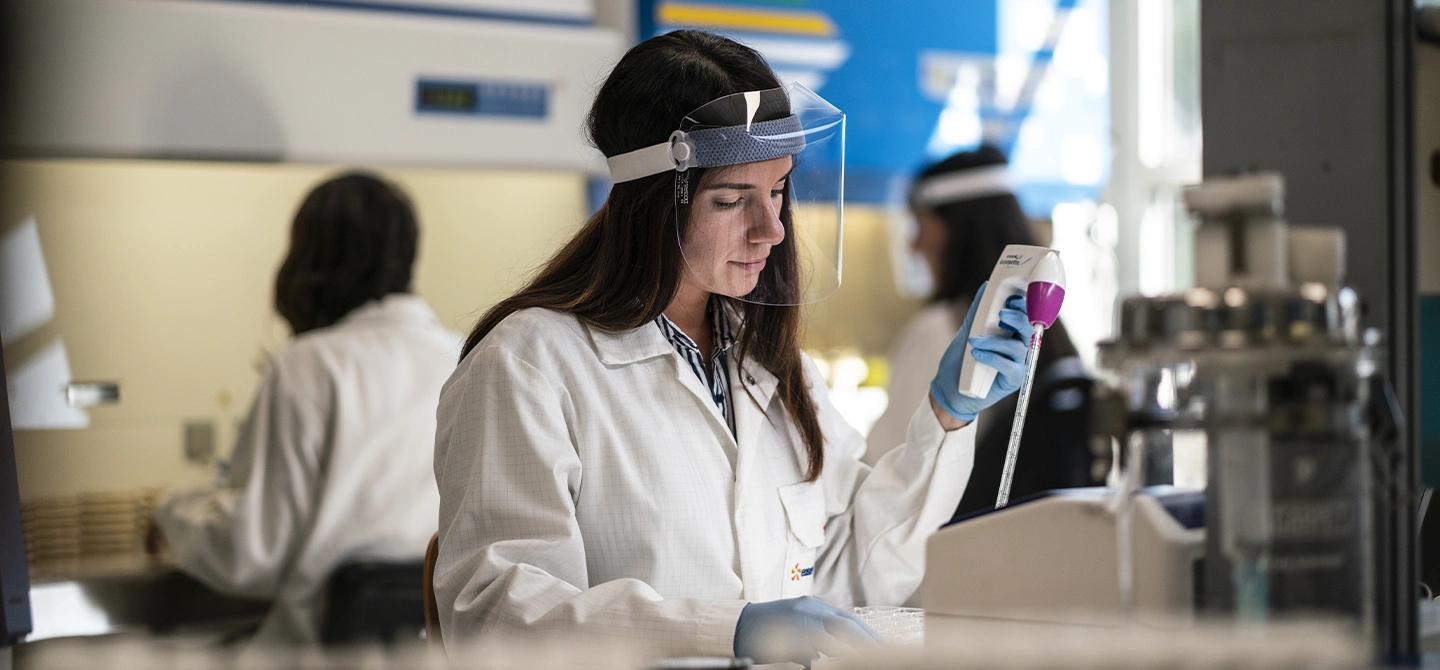 chemical analyst performs an analysis on a sample in the Rivoli laboratory